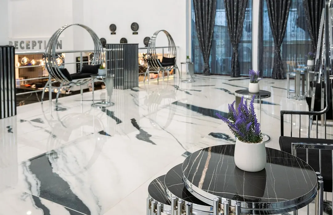 Prestige Grand Hotel&Aquapark-1